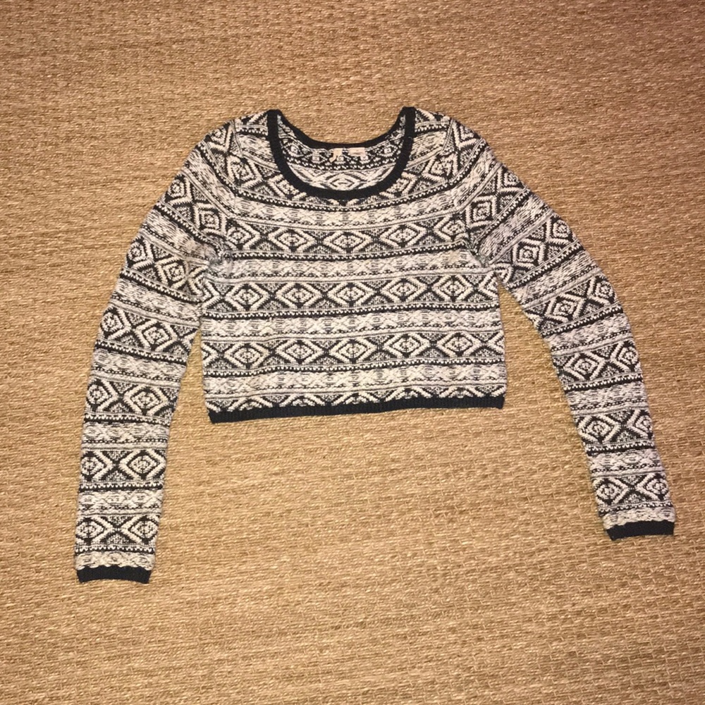 Gray and White Sweater Crop Top